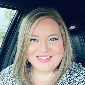 Meet your Posher, Mallory